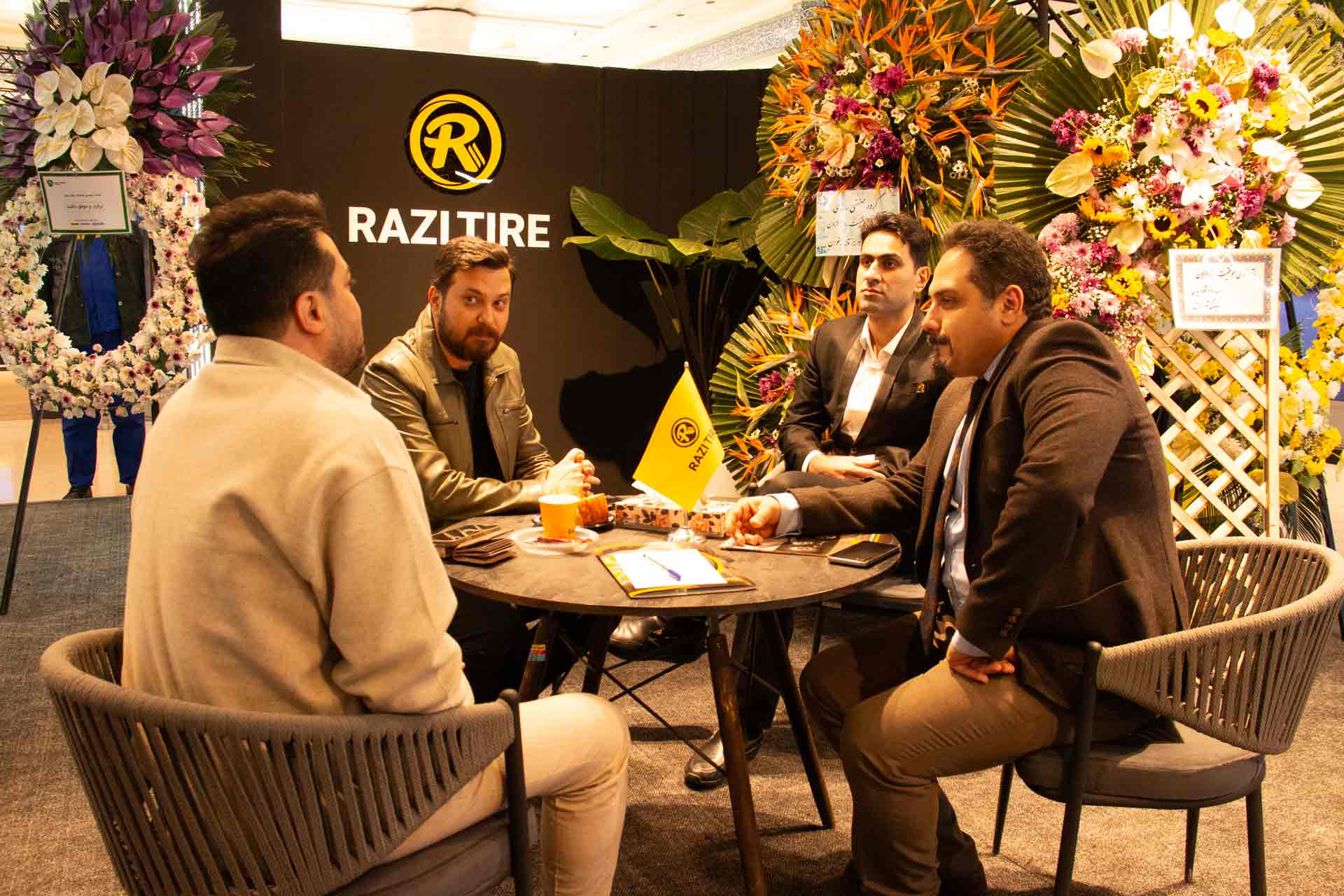 گزارش تصویری از حضور رازی تایر در نمایشگاه بین المللی حمل و نقل، لجستیک و صنایع وابسته آذر ماه 1404